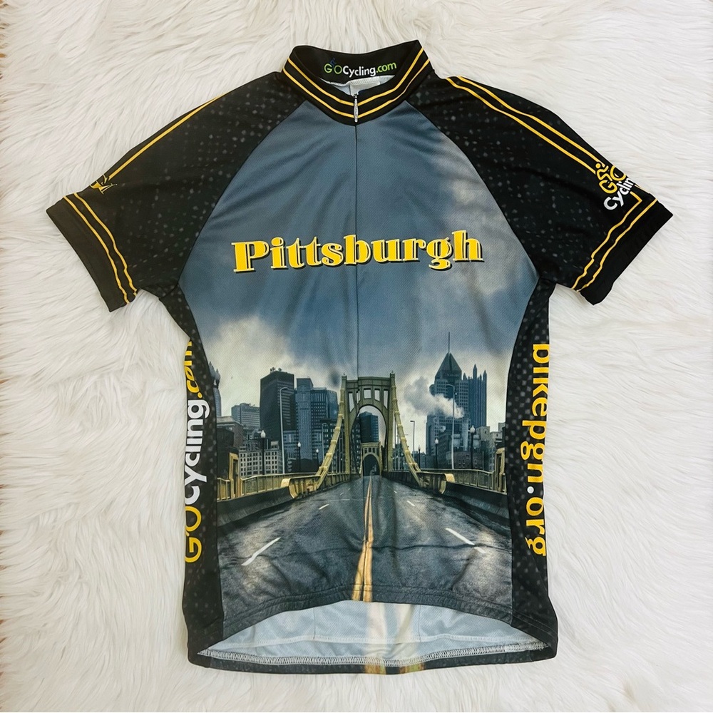 NWOT! Women’s Stormy Pittsburgh Cycling Jersey Size Medium Race Raglan PGH